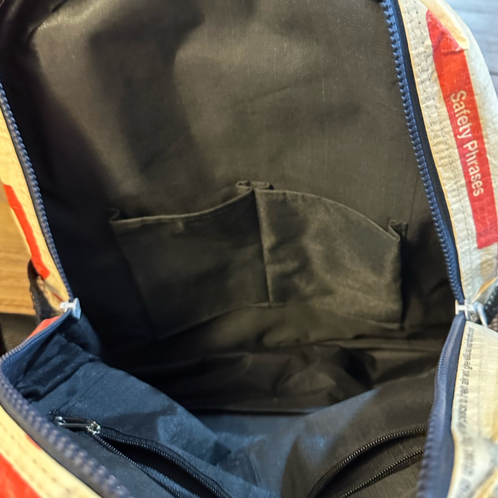 Minimal Daypack - Picture 12 of 13